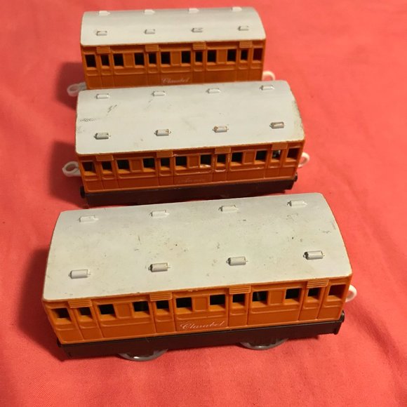 Thomas & Friends Passenger Coaches - 7 in total - Picture 10 of 15